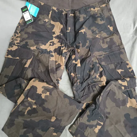 KORDA ORIGINAL KOMBATS IN DARK CAMO - XL