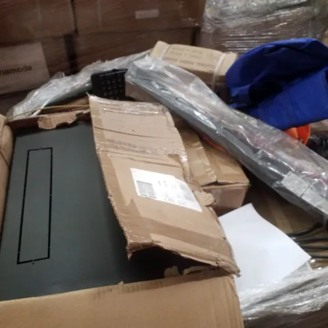 PALLET CONTAINING ASSORTED PRODUCTS INCLUDING EXTENSION CORD, REUSABLE SHOPPING CARTS, KEYBOARD & NETWORK CABINETS