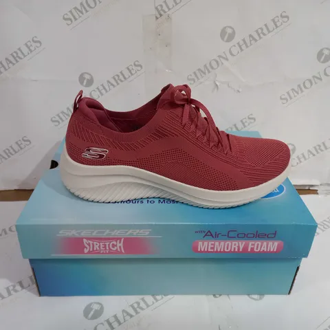 BOXED PAIR OF SKECHERS STRETCH FIT ULTRA FLEX 3.0 SHOES RUST UK SIZE 7