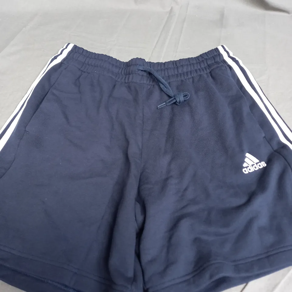 ADIDAS NAVY JOGGER SHORTS - LARGE