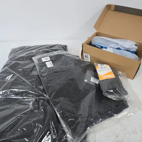 16 X ASSORTED BRAND NEW REGATTA CLOTHING PRODUCTS IN VARIOUS STYLES & SIZES 