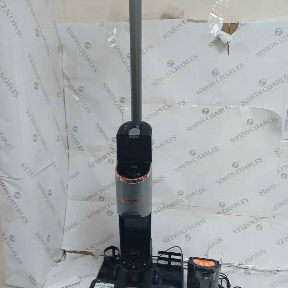 BOXED SHARK HYDROVAC HARD FLOOR WET & DRY CORDLESS CLEANER WD210UK 