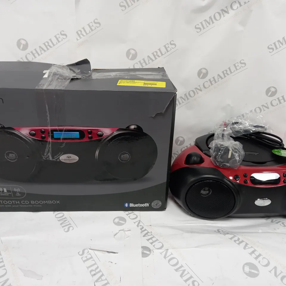 BOXED BLUETOOTH CD & FM RADIO BOOMBOX