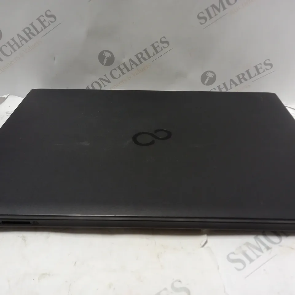 FUJITSU LIFEBOOK A557 IN BLACK