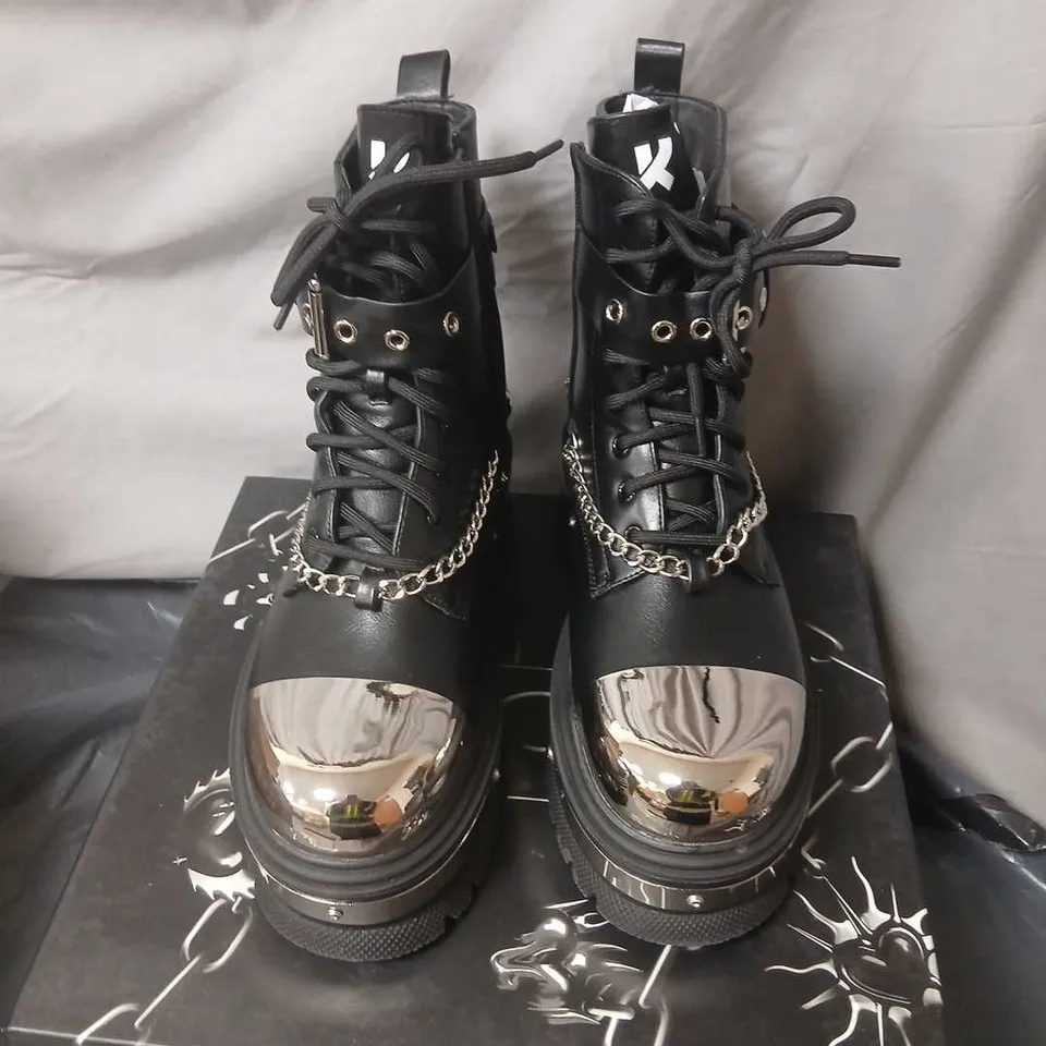 BOXED PAIR OF KOI VEGAN LEATHER BORIN HARDWARE PLATFORM BOOTS IN BLACK UK SIZE 5