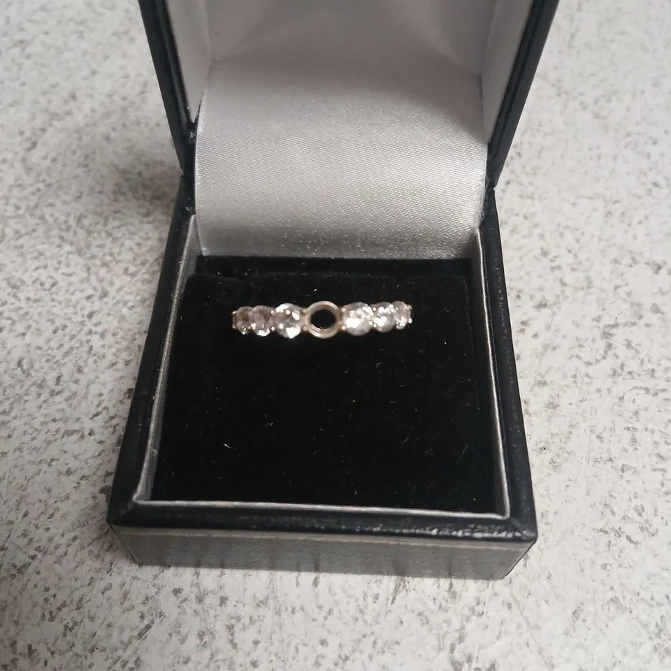 OUTLET DIAMONIQUE 1.03CT TW 7 STONE RING 9CT GOLD