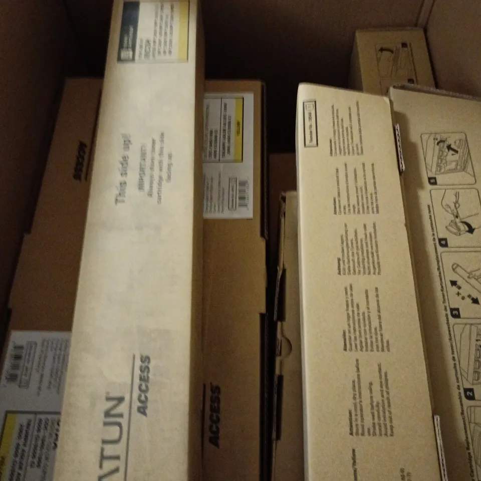 APPROXIMATELY 10 ASSORTED PRINTER TONER CARTRIDGES IN VARIOUS COLOURS 