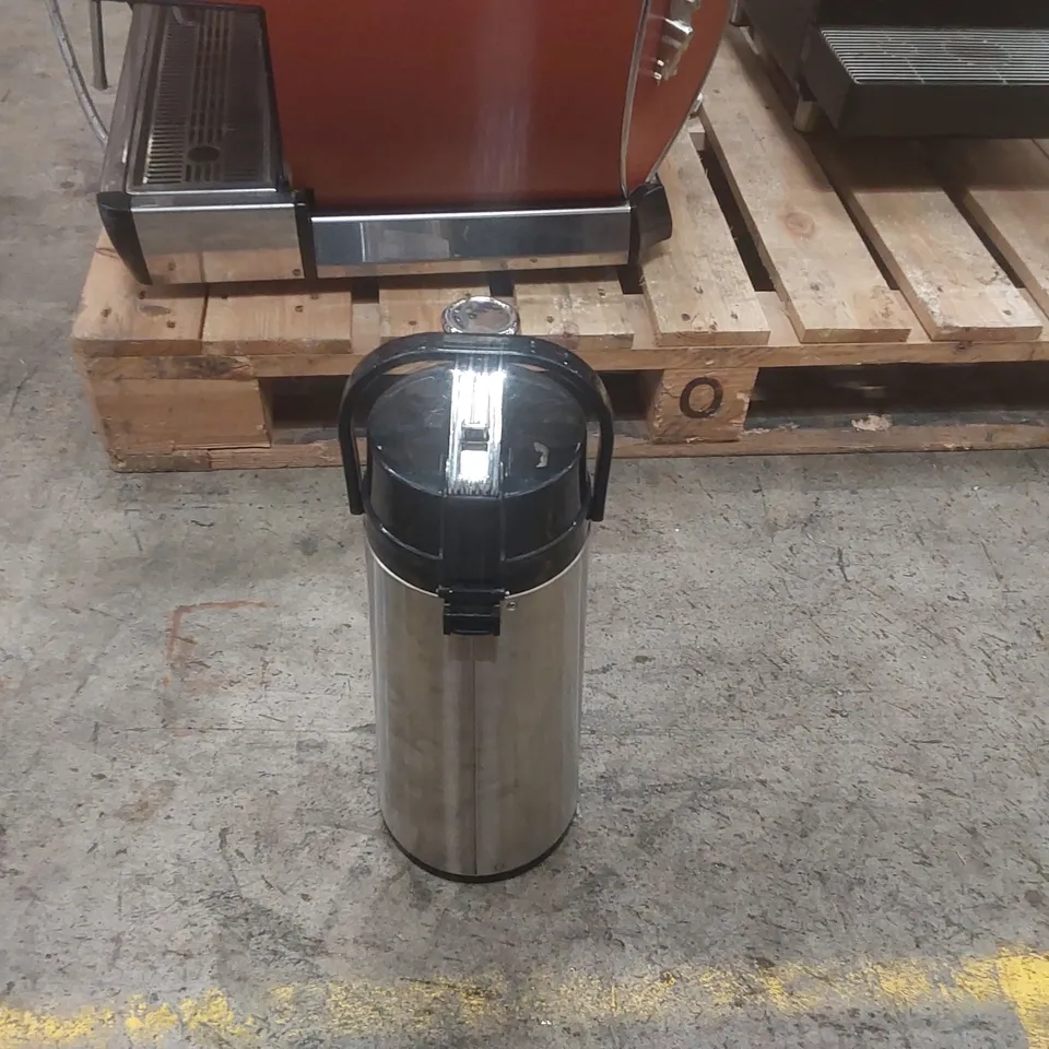 COMMERCIAL AIRPOT