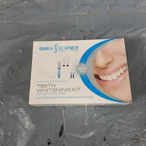 BOXED SMILE SCIENCE TEETH WHITENING KIT