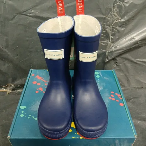 BOXED PAIR OF HOLLY AND BEAU NAVY RAIN BOOTS - UK SIZE 11 - KIDS 