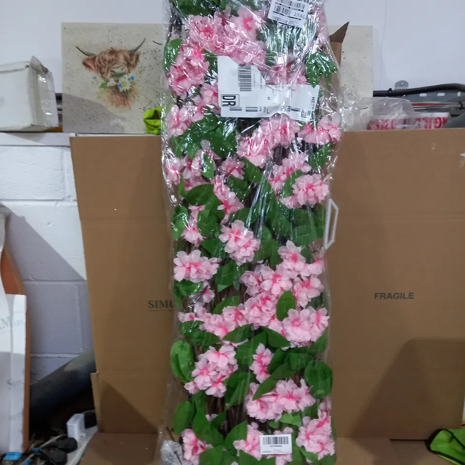 SMART SOLAR 75 LED SOLAR IN-LIT PINK BLOSSOM TRELLIS COLLECTION ONLY RRP £54.99