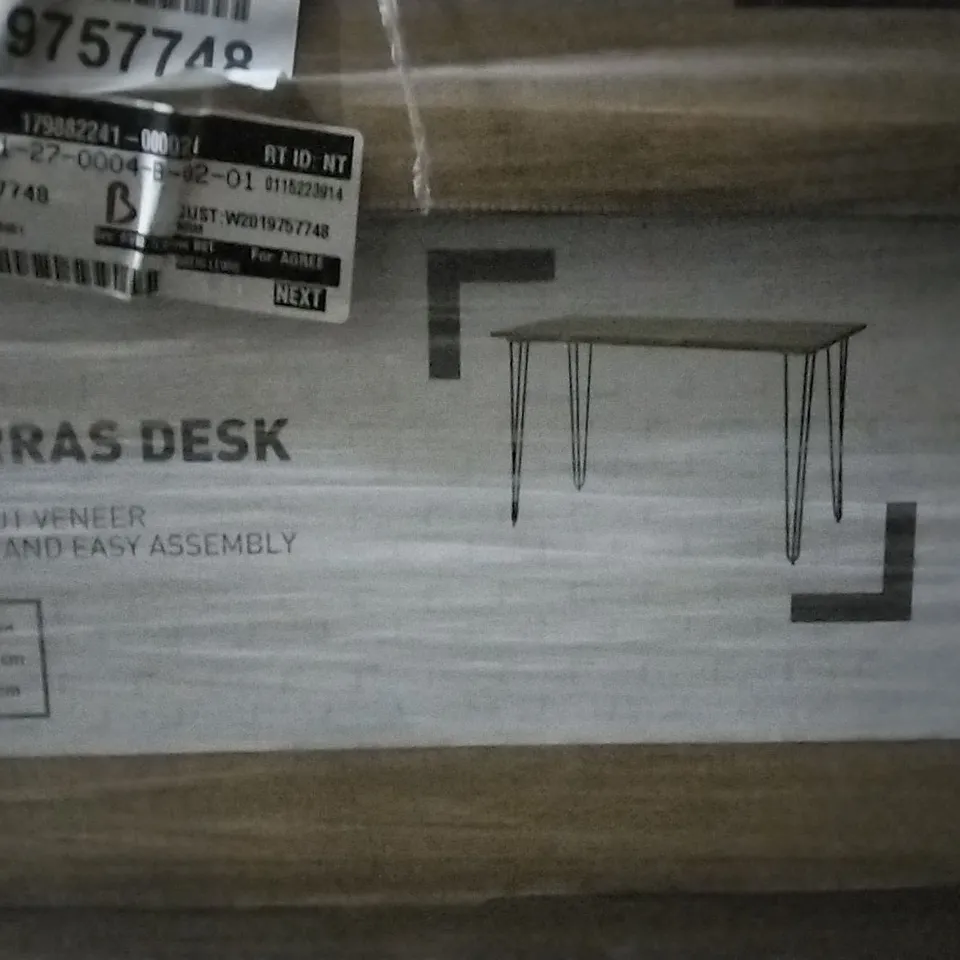 BOXED ZORRAS DESK 