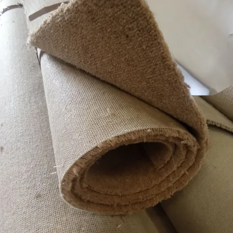 ROLL OF QUALITY RARE BREEDS MANX CARPET // APPROX SIZE: 1.78 x 5m