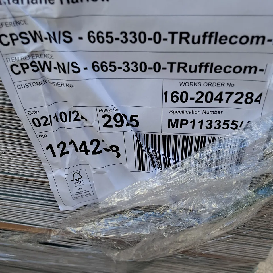 PALLET OF APPROXIMATELY 2000 FULL PERIMETER CARDBOARD BASES 1000 X 1200
