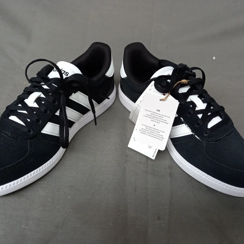BOXED PAIR OF ADIDAS BREAKNET SLEEK SUEDE SHOES IN BLACK/WHITE UK SIZE 5