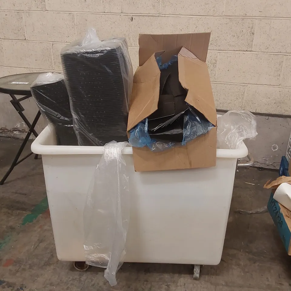 CONTAINER OF ASSORTED CATERING SUPPLIES INCLUDING DISPOSABLE TRAYS ECT