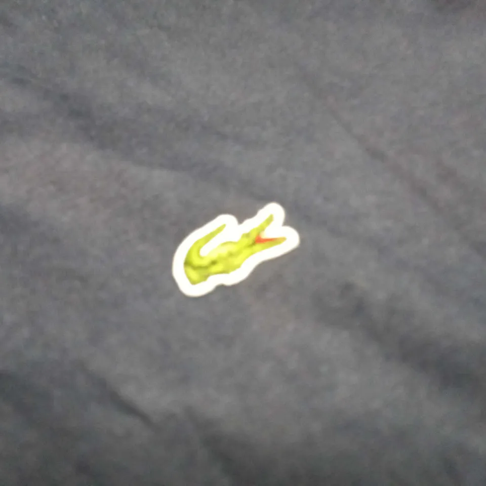 LACOSTE BASIC LOGO T-SHIRT IN NAVY