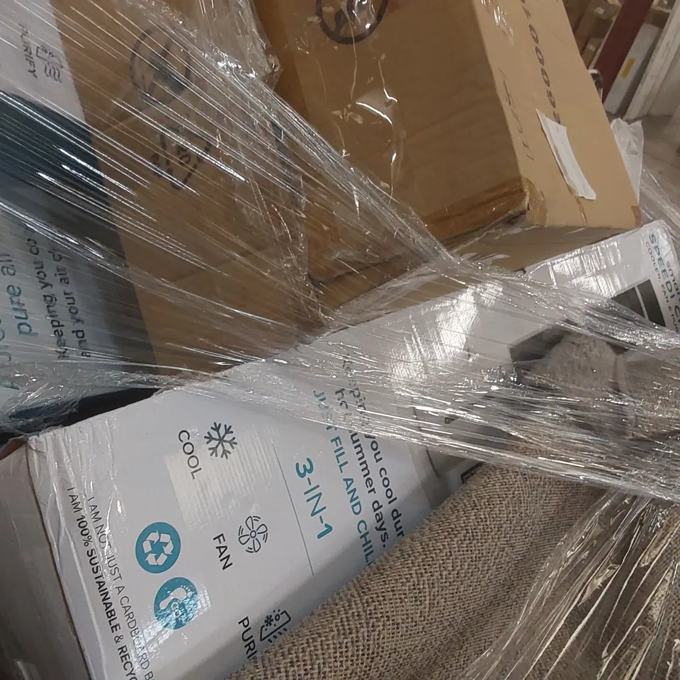 PALLET CONTAINING A VERY LARGE QUANTITY OF ASSORTED ITEMS INCLUDING: SMARTAIR COOLING FAN & PURIFIERS, SMARTAIR SPEEDI CHILL FAN, RUG ECT