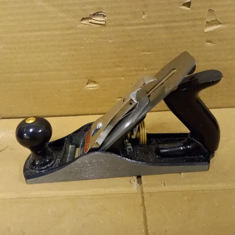STANLEY 1-12-004 NO.4 SMOOTHING PLANE (2IN)