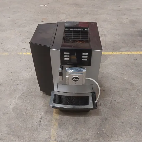 JURA JX8 PLATINUM COFFEE MACHINE