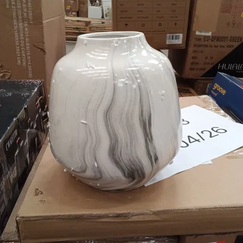 BOXED HILL MARBLE OLPE VASE