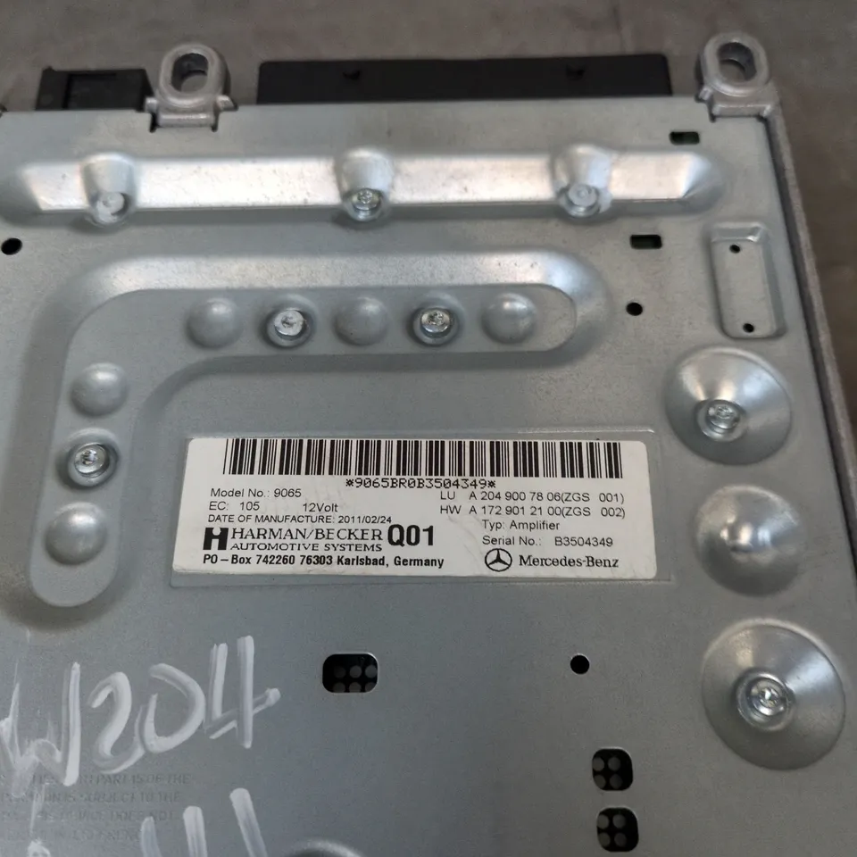 MERCEDES W212 E350 E550 AMPLIFIER 