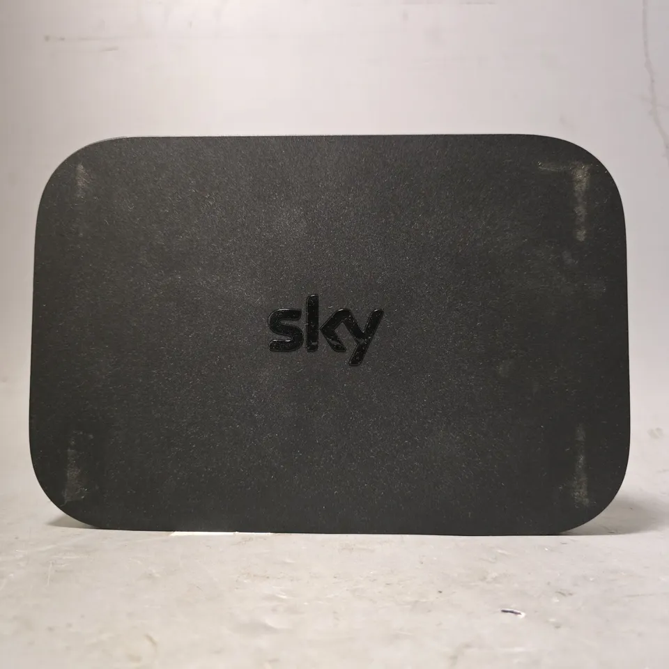SKY EM150 Q MINI BOX
