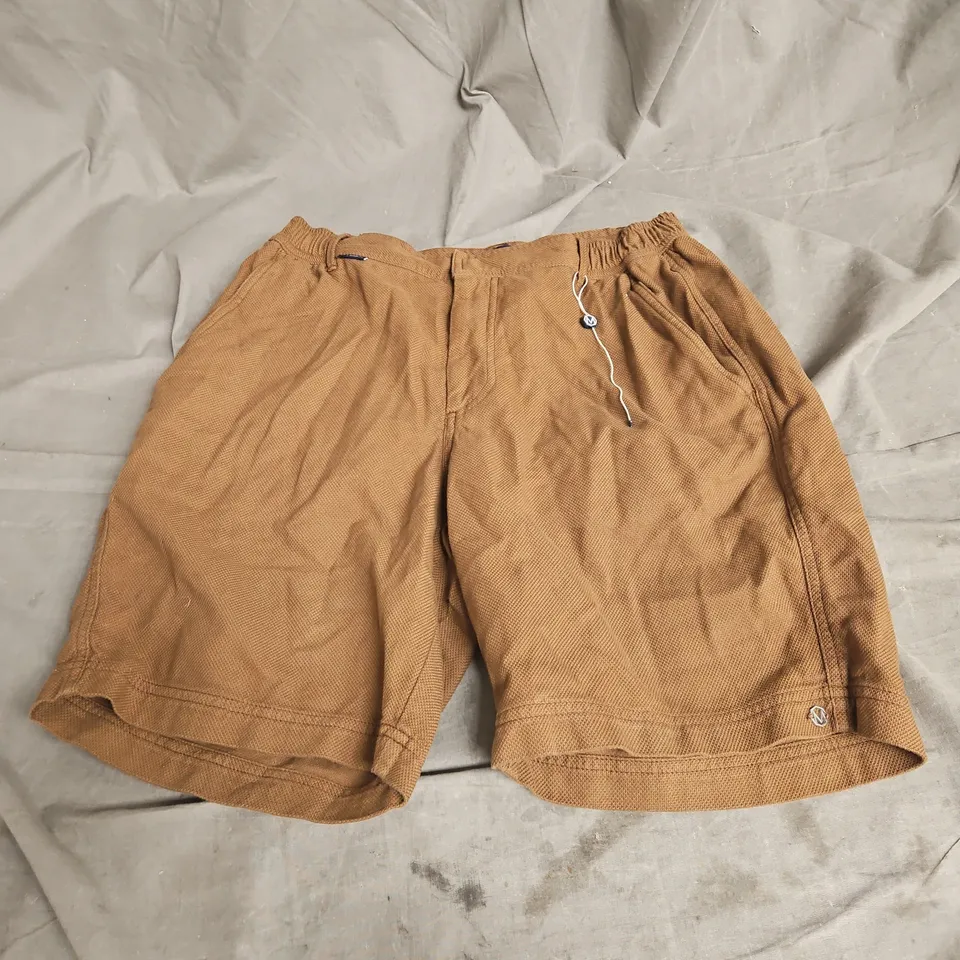 MR MARVIS THE PIQUES SHORTS IN BROWN SIZE W32/M