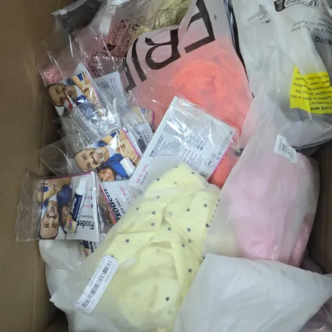 APPROXIMATELY 20 ASSORTED HOUSEHOLD PRODUCTS TO INCLUDE CLOTHING, FIXODENT, TOYS ETC