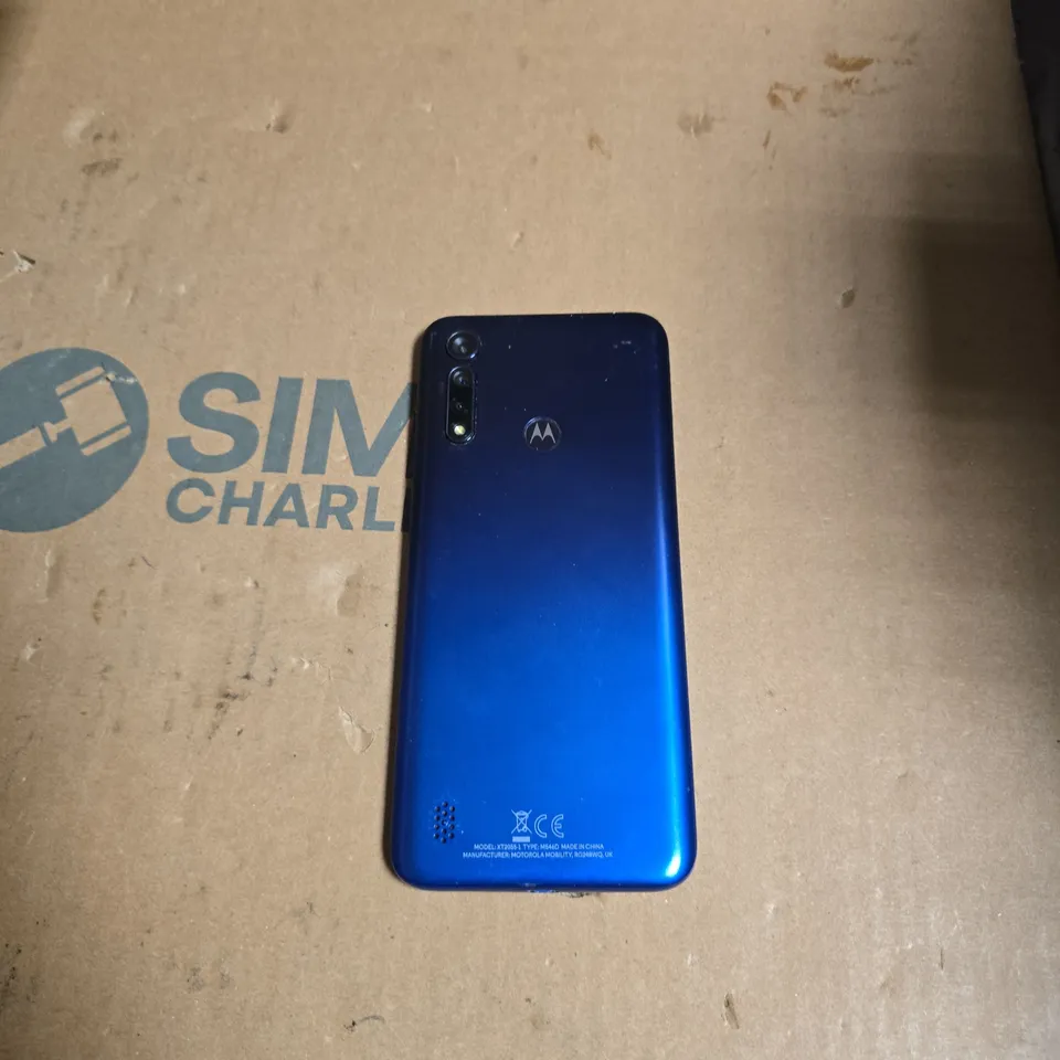 MOTOROLA ANDROID SMARTPHONE – BLUE 