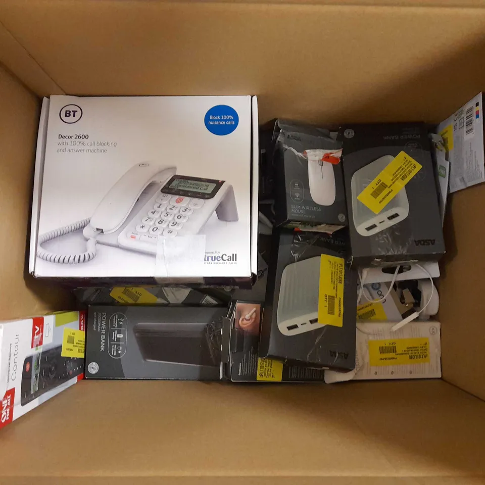 LOT OF APROX 20 ITEM- POWER BANKS - EARPHONES - USB CABLES