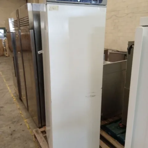 PRODIS HC401R UPRIGHT FREEZER 