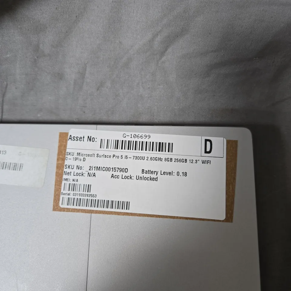 MICROSOFT SURFACE PRO 5 TABLET WITH KEYBOARD – I5-7300U, 8GB RAM, 256GB SSD, 12.3IN DISPLAY – SILVER