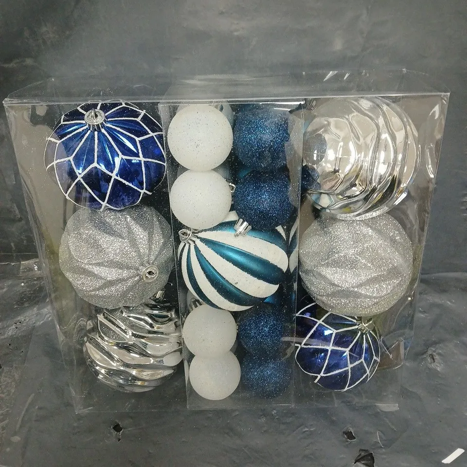 BAUBLE SET IN BLUE/SILVER