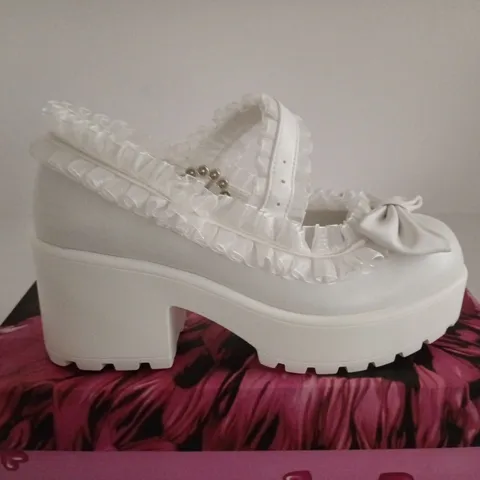 BOXED PAIR OF KOI TIRA RUFFLE MARY JANES – PORCELAIN DELIGHT EDITION, UK SIZE 5
