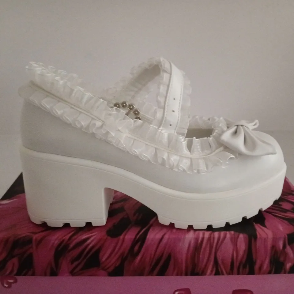 BOXED PAIR OF KOI TIRA RUFFLE MARY JANES – PORCELAIN DELIGHT EDITION, UK SIZE 5