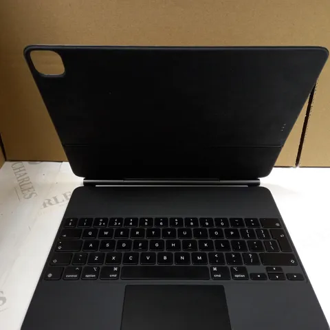 APPLE MAGIC KEYBOARD FOR IPAD PRO 12.9" (3RD/4TH/5TH GEN)