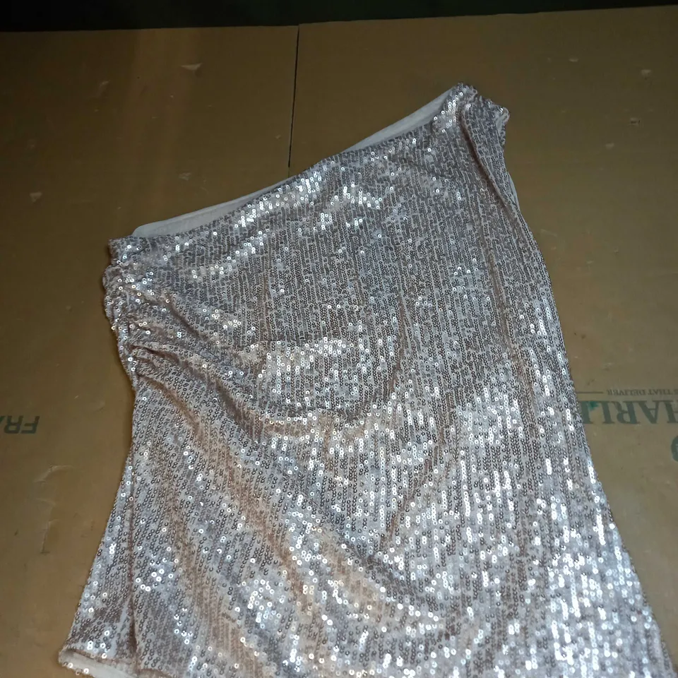 MINT VELVET SEQUIN ONE SHOULDER TOP SIZE M