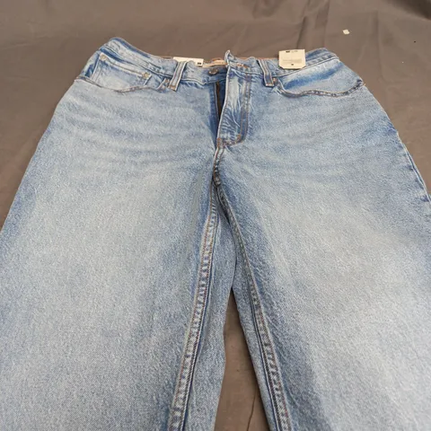 LEVI'S MOM JEANS STRECH DENIM JEANS - 30W 28L