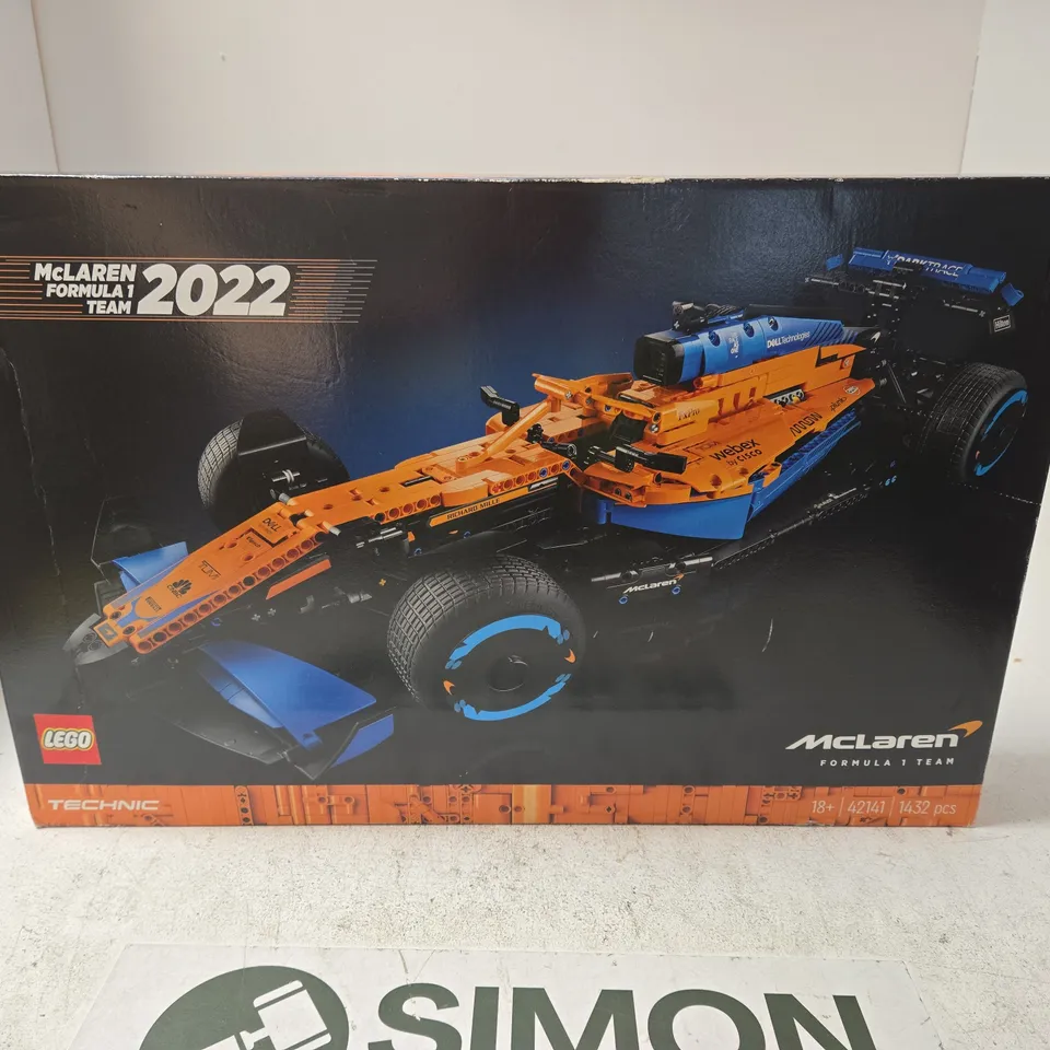 BOXED LEGO TECHNIC MCLAREN FORMULA 1 TEAM 2022 SET - 42141