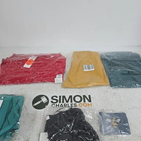 BOX OF APPROXIMATELY 10 ASSORTED CLOTHING ITEMS IN VARIOUS COLOURS, SIZES AND STYLES
