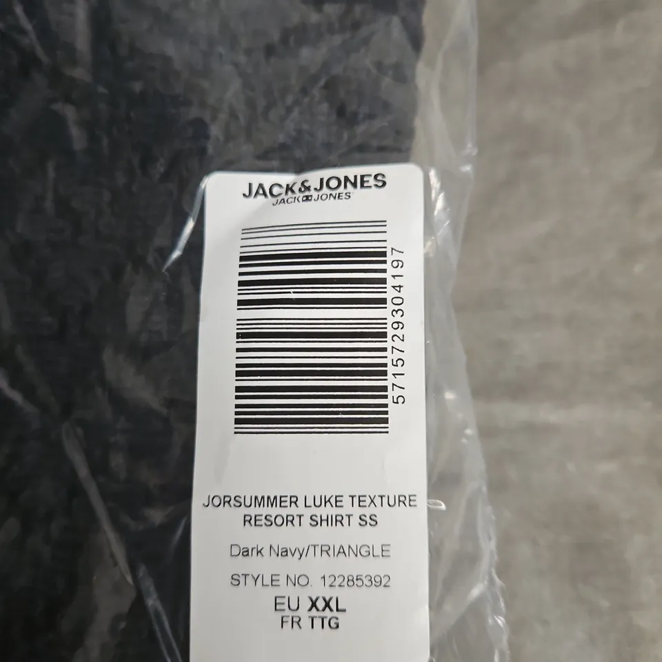 JACK & JONES LUKE TEXTURE RESORT SHIRT SS – DARK NAVY/TRIANGLE – SIZE XXL