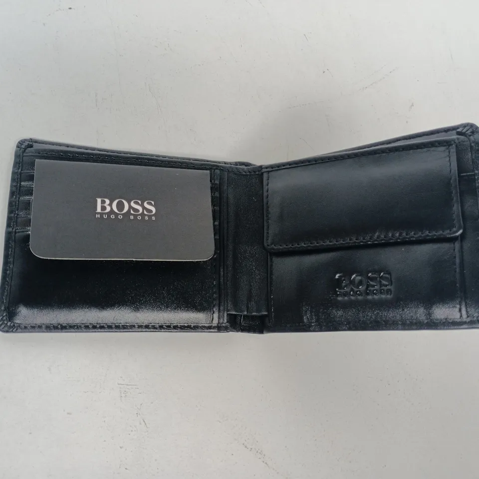 HUGO BOSS WALLET IN BLACK