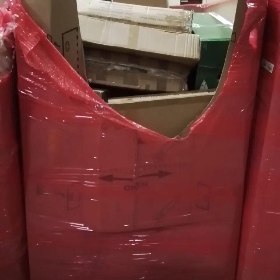 PALLET CONTAINING VARIOUS ASSORTED BOXED HOUSEHOLD ITEMS TO INCLUDE: BENCH DRILL, CAMPING TENT, FOLDABLE BATH AND LOTS MORE UNMARKED BOXED ITEMS 