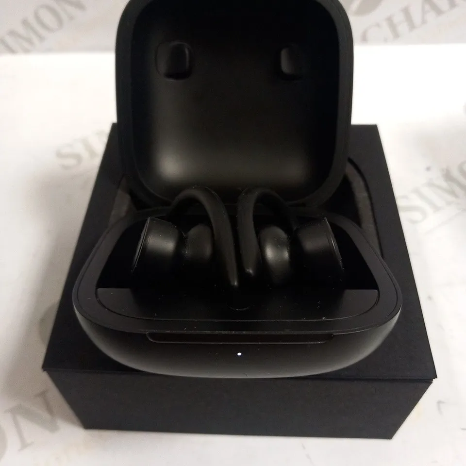 BOXED BEATS POWERBEATS PRO TOTALLY WIRELESS EARPHONES