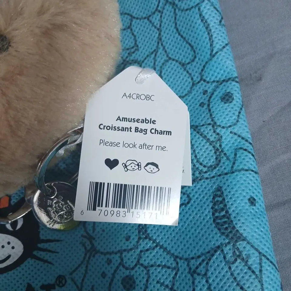 JELLYCAT AMUSEABLES CROISSANT BAG CHARM