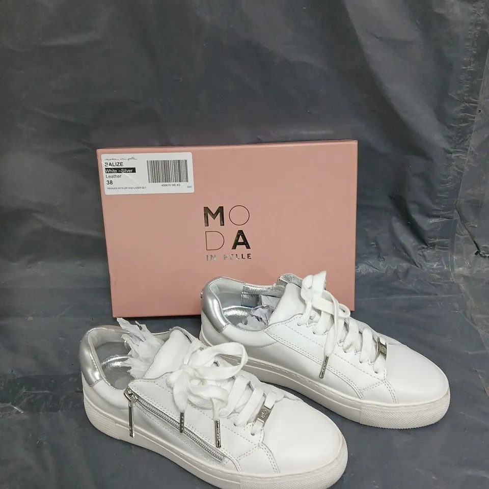 BOXED PAIR OF MODA IN PELLE BALIZE TRAINER WITH ZIP WHITE SIZE 38