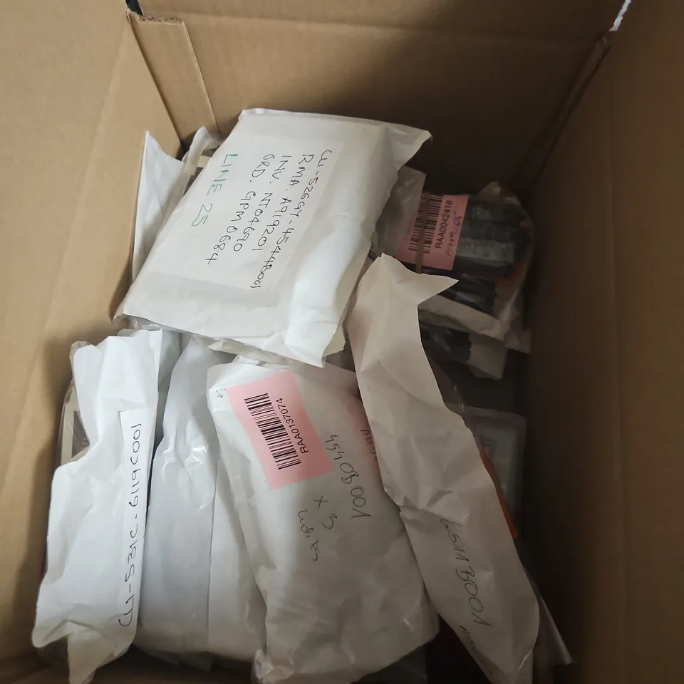 APPROXIMATELY 15 ASSORTED CANON PRINTER CARTRIDGES