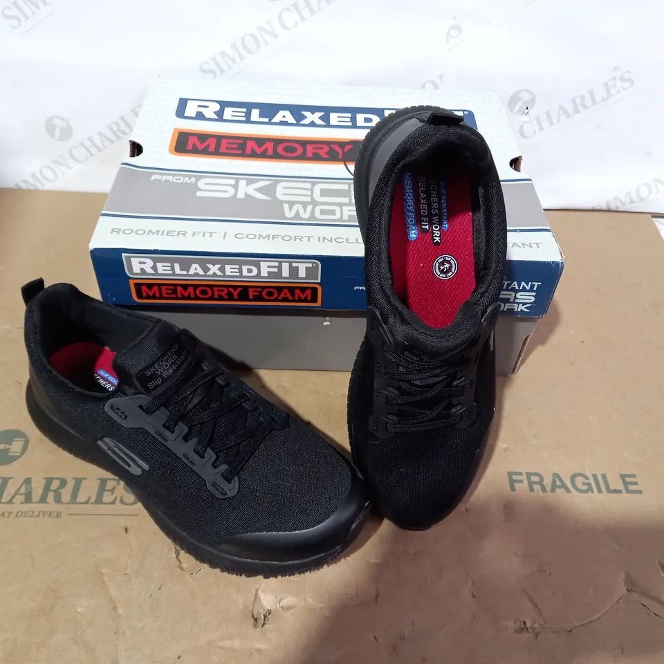 BOXED PAIR OF SKECHERS- SIZE 4