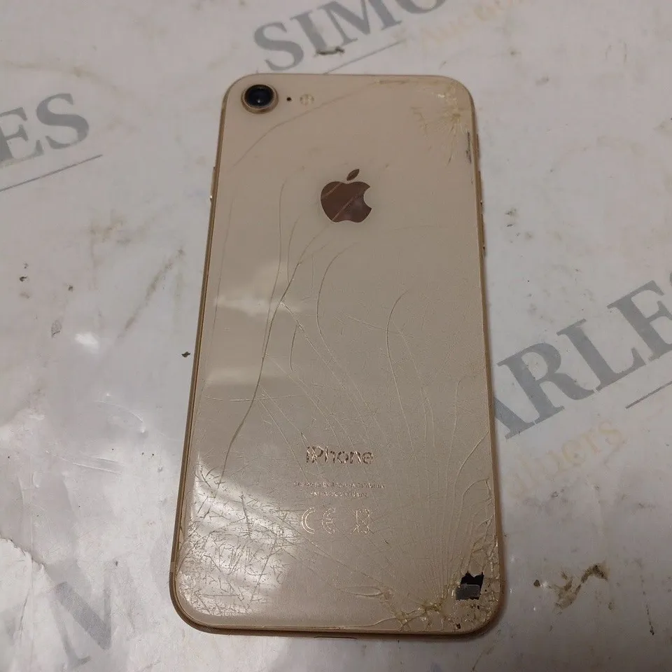 IPHONE 8
